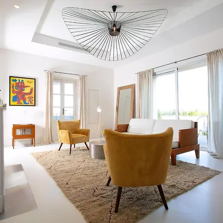 بيت للعطل House With Pool, Jacuzzi And Sauna Near Avignon *