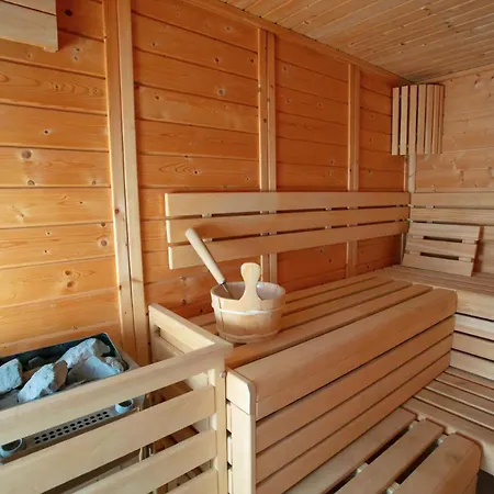 بيت للعطل House With Pool, Jacuzzi And Sauna Near Avignon *