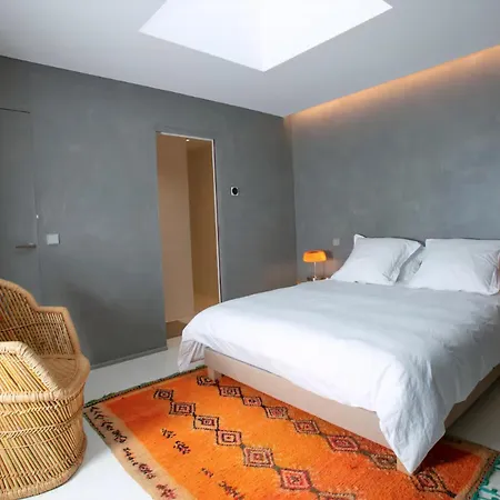 بيت للعطل House With Pool, Jacuzzi And Sauna Near Avignon
