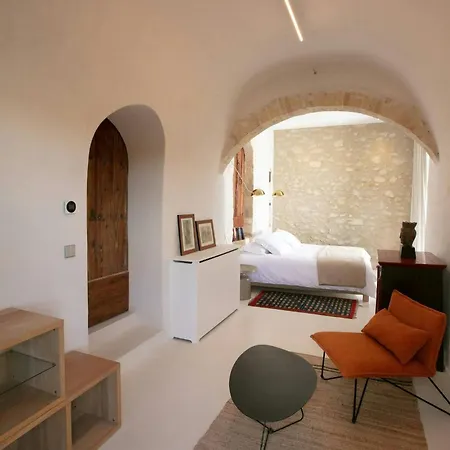 House With Pool, Jacuzzi And Sauna Near Avignon Nyaraló *