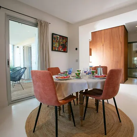 House With Pool, Jacuzzi And Sauna Near Avignon Villeneuve-lès-Avignon