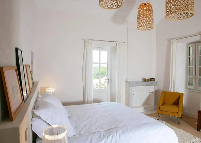 House With Pool, Jacuzzi And Sauna Near Avignon Vakantiehuis Villeneuve-lès-Avignon